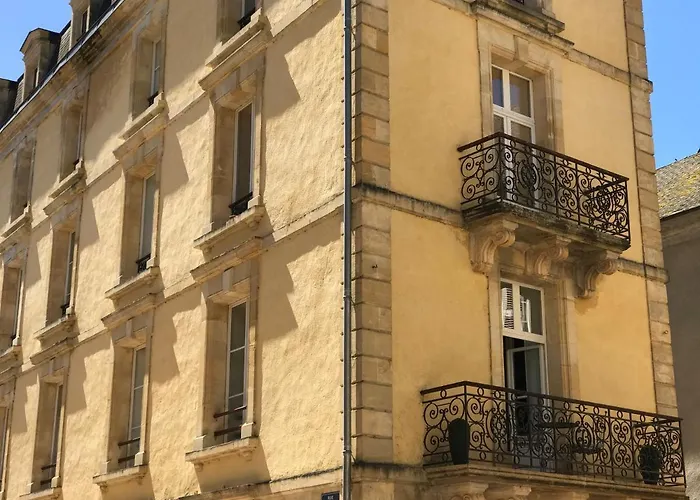 L' D'en Face Lägenhet