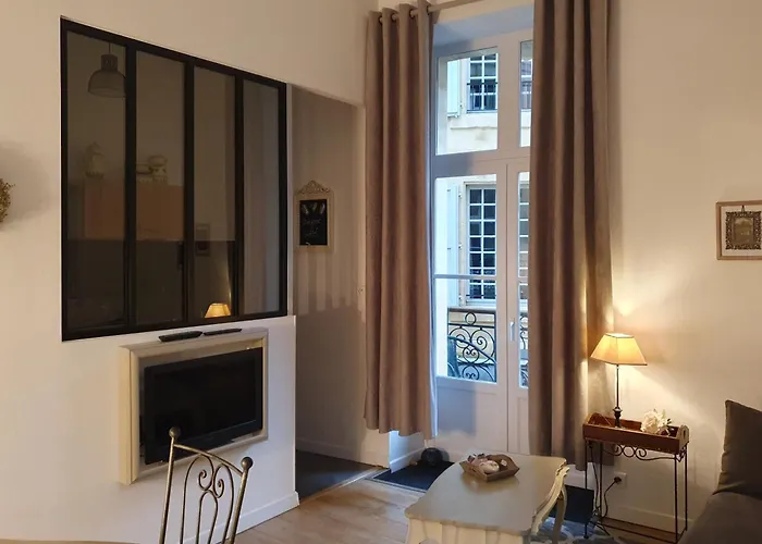 L' D'en Face Lägenhet *